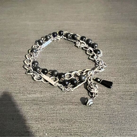 HandCrafted Chain Bracelet with Vintage Wood Rosary Black Beads - Picture 2 of 7